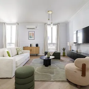 Poetic - Champs Elysees شقة