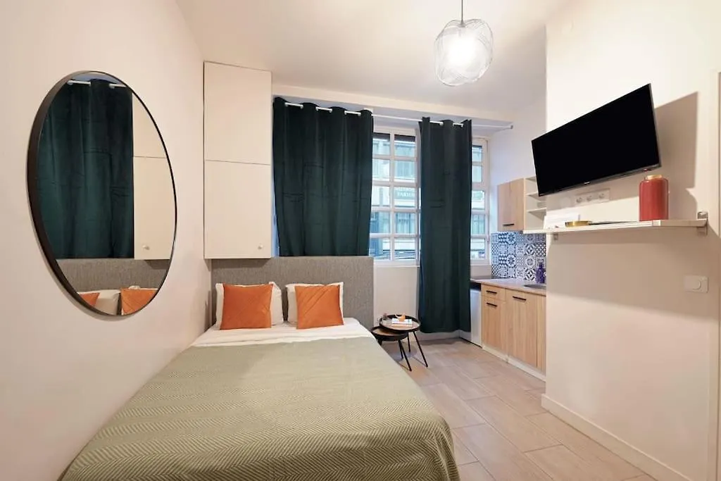 파리 Excellent Location Next To Canal St Martin Studio 아파트
